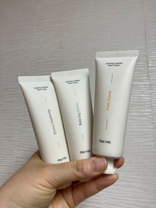 리엔케이 센티드 리페어 핸드크림 SET - 3 fragrance — 5점을 준 리뷰어가 2022년 11월 올린 사용 사진