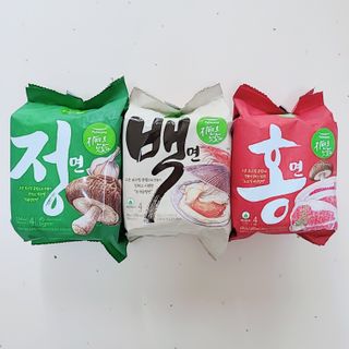 [풀무원] 자연은맛있다 정면, 백면, 홍면  세트 — 5점을 준 리뷰어가 2021년 4월 올린 사용 사진