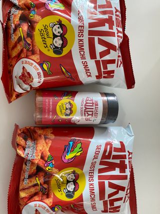 [서울시스터즈] 김치시즈닝 국내 최초 뿌려먹는 김치파우더 100g 1개+ 신제품 김치스낵 90g 2개 — 5점을 준 리뷰어가 2021년 8월 올린 사용 사진