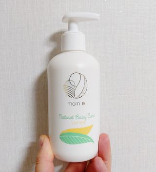 mom e 맘이 내추럴 베이비 케어 샴푸앤바스+로션 — 4점을 준 리뷰어가 2021년 1월 올린 사용 사진