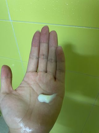 [갸스비] 지성 남성을 위한 포어케어 클렌징폼 — 5점을 준 리뷰어가 2021년 10월 올린 사용 사진