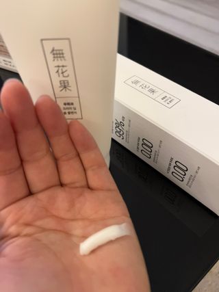 [베러오리진] 무화과 크리미 딥 폼 클렌저/피부 노폐물 & 미세먼지 99 세정 인증 민감성 피부 무자극 인증 — 5점을 준 리뷰어가 2021년 11월 올린 사용 사진