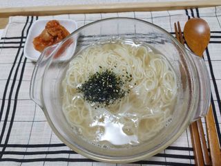 [한면원] 잔치국수 2인분 — 3.5점을 준 리뷰어가 2022년 7월 올린 사용 사진