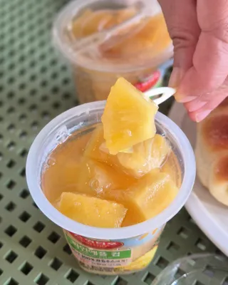돌 MF[Dole] 파인애플컵/망고컵/복숭아컵 198g 6입X1박스 (맛 1가지 랜덤 발송) — 5점을 준 리뷰어가 2024년 5월 올린 사용 사진