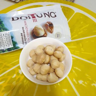 도이퉁 마카다미아 넛 90g  로얄 마카넛 오리지널 쏠트 허니 — 4점을 준 리뷰어가 2021년 3월 올린 사용 사진