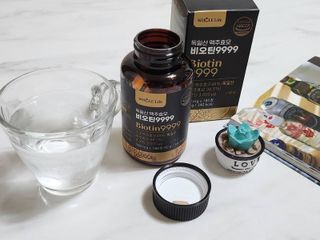 홀라이프 독일산 맥주효모 비오틴9999 180정 x 1병(6개월분) — 5점을 준 리뷰어가 2022년 8월 올린 사용 사진