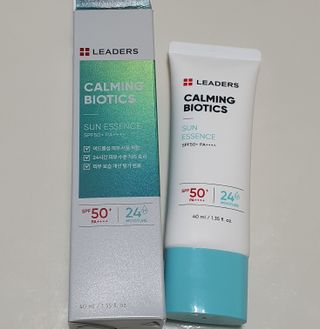 리더스코스메틱 리더스 카밍 바이오틱스 선 에센스 SPF 50+ PA++++ — 3.5점을 준 리뷰어가 2022년 8월 올린 사용 사진