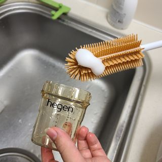 에티튜드 천연 젖병세정제 무향 아토베이비 폼타입 (295ml) 천연 친환경 비건 — 5점을 준 리뷰어가 2022년 8월 올린 사용 사진