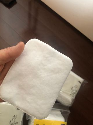 디어엘로디 프리미엄 유기농 베이비 솜티슈 40매 3 + 1 PACK — 5점을 준 리뷰어가 2021년 2월 올린 사용 사진