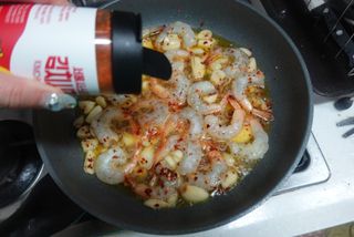 [서울시스터즈] 김치시즈닝 국내 최초 뿌려먹는 김치파우더 100g 1개+ 신제품 고추장 핫소스 185g 1개 — 5점을 준 리뷰어가 2021년 9월 올린 사용 사진
