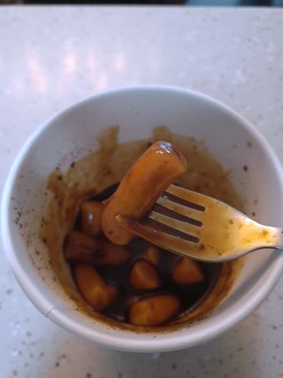 유비쿡 컵떡볶이 매운컵떡볶이2개/ 짜장컵떡볶이 2개  총 4개세트 — 5점을 준 리뷰어가 2021년 2월 올린 사용 사진