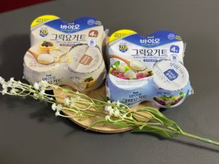 매일바이오 그릭요거트 오리지널 플레인 4개, 로스터리 커피믹스 4개 — 5점을 준 리뷰어가 2021년 12월 올린 사용 사진