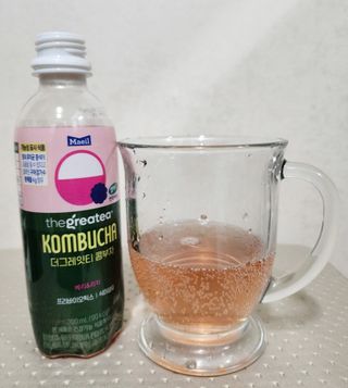 더그레잇티 콤부차 [매일유업] 더그레잇티 44kcal 콤부차 300ml *12개입 (오리지널 6개+베리리치 6개) — 5점을 준 리뷰어가 2023년 7월 올린 사용 사진