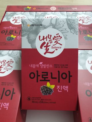 서울약사신협_내몸애생발란스아로니아_70ml x 30포 — 5점을 준 리뷰어가 2021년 6월 올린 사용 사진