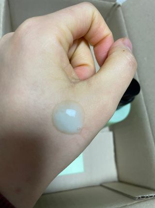 프리마인 메이크업과 들뜨는 각질까지 한방에 깐달걀로! 순하기까지한 셀베이스 그린티클렌저(200ml) — 5점을 준 리뷰어가 2023년 1월 올린 사용 사진