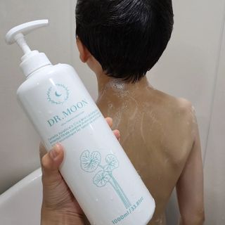 [닥터문] 센텔라 시카케어 화이트머스크 바디워시 1000ml — 5점을 준 리뷰어가 2023년 8월 올린 사용 사진