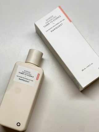 로우퀘스트 베리어 인핸싱 토너투에센스 200ml — 5점을 준 리뷰어가 2023년 10월 올린 사용 사진