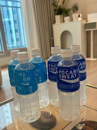 [동아오츠카] 포카리스웨트  500ml PET + 이온워터 500ml PET — 5점을 준 리뷰어가 2025년 6월 올린 사용 사진