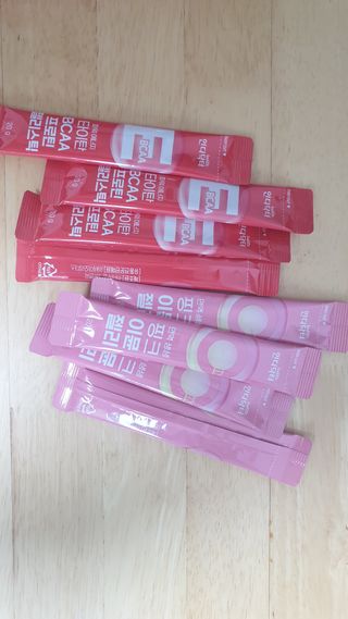 인디닥터 면역 생생 핑크 이뮨 젤리 + 타이탄 BCAA 프로틴 젤리스틱 — 4점을 준 리뷰어가 2022년 3월 올린 사용 사진