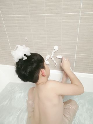 여우두마리 아기 버블클렌저 버블폼 거품놀이 유아바디워시 배쓰밤 입욕제 — 5점을 준 리뷰어가 2021년 2월 올린 사용 사진