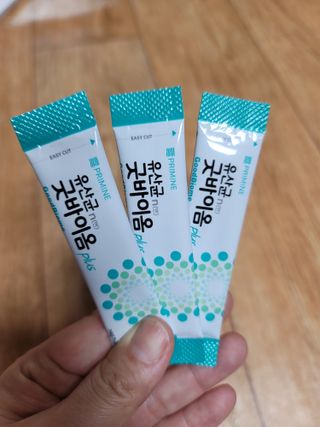 프리마인 유산균 국가지정연구소 선정, 살아있는 생유산균 200억 마리의 힘. 유산균n굿바이옴플러스 — 5점을 준 리뷰어가 2021년 10월 올린 사용 사진