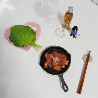 [푸딩팩토리] 불맛양념 쭈꾸미볶음 300G_엄선한 쭈꾸미원물과 양념이 신의 한수! — 5점을 준 리뷰어가 2022년 9월 올린 사용 사진