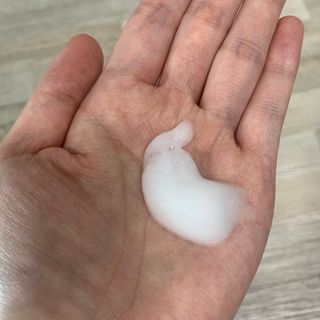 헤어플러스 콴디 아침세안제 폼클렌징 퓨어 어니스티 모닝클렌저 — 4점을 준 리뷰어가 2021년 7월 올린 사용 사진