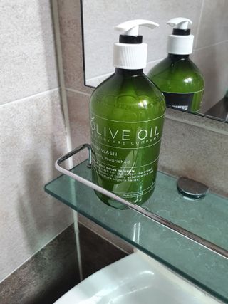올리브 오일 스킨케어 컴퍼니 [OOSC] 촉촉 깨끗 내추럴리 너리시드 핸드워시 500ml — 5점을 준 리뷰어가 2021년 5월 올린 사용 사진