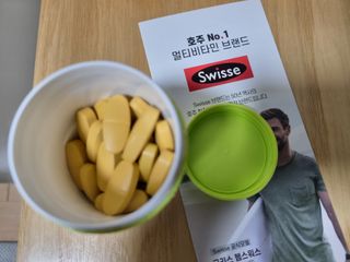 Swisse 스위스 고함량 밀크씨슬 35,000mg 60정 — 4점을 준 리뷰어가 2021년 11월 올린 사용 사진
