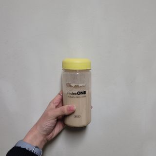 프로티원 단백질쉐이크 곡물맛 2주분 1통+보틀 — 4.5점을 준 리뷰어가 2021년 4월 올린 사용 사진