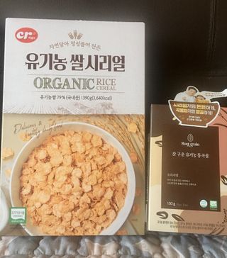 씨알푸드 유기농 쌀 시리얼 390g + 갓 구운 유기농 발아통곡물 150g — 5점을 준 리뷰어가 2021년 12월 올린 사용 사진