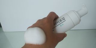[바이로담] 저자극 약산성버블 폼 폼클렌징 150ml — 4점을 준 리뷰어가 2021년 4월 올린 사용 사진