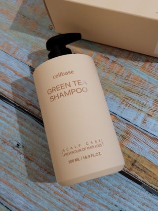 프리마인 더이상 뻣뻣하고 효과없는 탈모샴푸는 NO. 근본부터 케어하는 셀베이스 그린티샴푸(500ml) — 3.5점을 준 리뷰어가 2023년 5월 올린 사용 사진