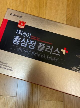 서울약사신협_투데이홍삼정플러스스틱_10g x 60포 — 5점을 준 리뷰어가 2021년 6월 올린 사용 사진