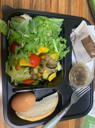 참살이도시락 작심삼일 샐러드도시락 3개 맛보기 새벽배송 또는 택배배송 — 4점을 준 리뷰어가 2021년 8월 올린 사용 사진