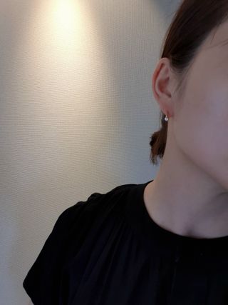 [골드앤디어] 14K 사선 큐빅 원터치 귀걸이_3color — 5점을 준 리뷰어가 2021년 6월 올린 사용 사진