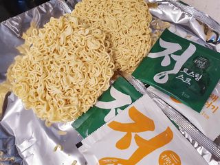 [풀무원] 자연은맛있다 정면, 백면, 홍면  세트 — 5점을 준 리뷰어가 2021년 4월 올린 사용 사진