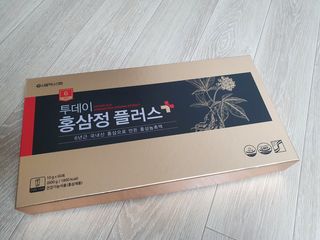 서울약사신협_투데이홍삼정플러스스틱_10g x 60포 — 5점을 준 리뷰어가 2021년 7월 올린 사용 사진