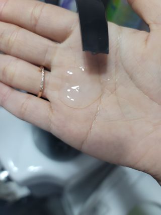 르핸스 퍼포밍 5 샴푸 비반트 포렛/베티버 포그 — 4점을 준 리뷰어가 2023년 1월 올린 사용 사진