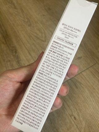 프리마인 선크림만 바꿨을 뿐인데 매일 물 2L챙겨먹고 기초케어 완벽하게 한 물빛피부 완성,셀라브UV프로텍터 — 5점을 준 리뷰어가 2023년 7월 올린 사용 사진