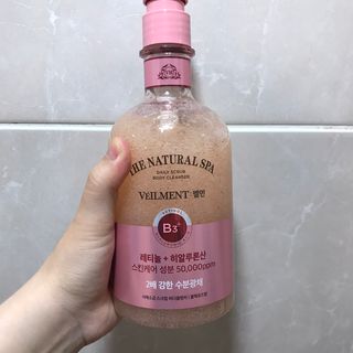 벨먼 내추럴스파 수분광채 스크럽 바디워시 600ml 5종 — 5점을 준 리뷰어가 2022년 5월 올린 사용 사진