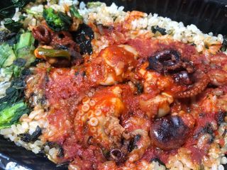 직탁 식단관리 3종 도시락(꼬막 듬뿍 곤드레비빔밥, 알리오올리오 불고기오믈렛, 매콤쭈꾸미 시래기유채밥) — 4점을 준 리뷰어가 2022년 7월 올린 사용 사진
