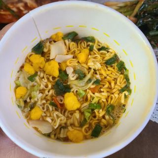 NISSIN 닛신 컵누들  4종 - 씨푸드오리지날, 씨푸드 스파이시, 씨푸드 커리, 씨푸드 XO소스 — 5점을 준 리뷰어가 2022년 11월 올린 사용 사진