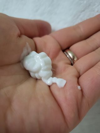 [위켄더스] 끈적임 없이 수분감을 채워주는 핸드& 바디로션 1종 랜덤발송 — 5점을 준 리뷰어가 2022년 4월 올린 사용 사진