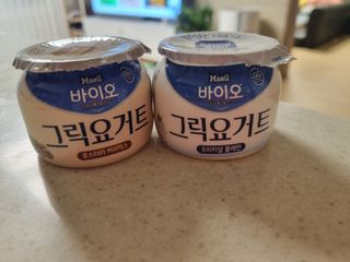 매일바이오 그릭요거트 오리지널 플레인 4개, 로스터리 커피믹스 4개 — 3점을 준 리뷰어가 2021년 12월 올린 사용 사진