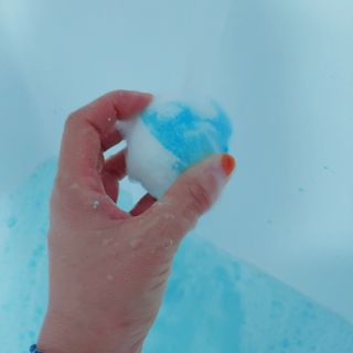 버블데이 배쓰밤 거품입욕제 버블바 6종 — 5점을 준 리뷰어가 2021년 8월 올린 사용 사진
