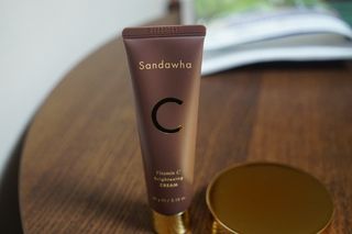 산다화 비타민C 화이트닝 크림 — 5점을 준 리뷰어가 2023년 5월 올린 사용 사진