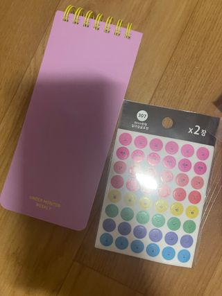 리훈 언더모니터 위클리 플래너 + 다정한 스티커 8mm 원형 칼라 얼굴 표정 1장 — 5점을 준 리뷰어가 2022년 3월 올린 사용 사진