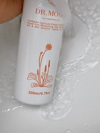 MF프리 [닥터문] 유산균 락토케어 질경초 여성청결제 200ml (폼타입) — 5점을 준 리뷰어가 2022년 7월 올린 사용 사진