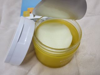 [포잇] 카카두허니씨 미백 톤업패드 190ml 60매 *1개 — 5점을 준 리뷰어가 2023년 1월 올린 사용 사진